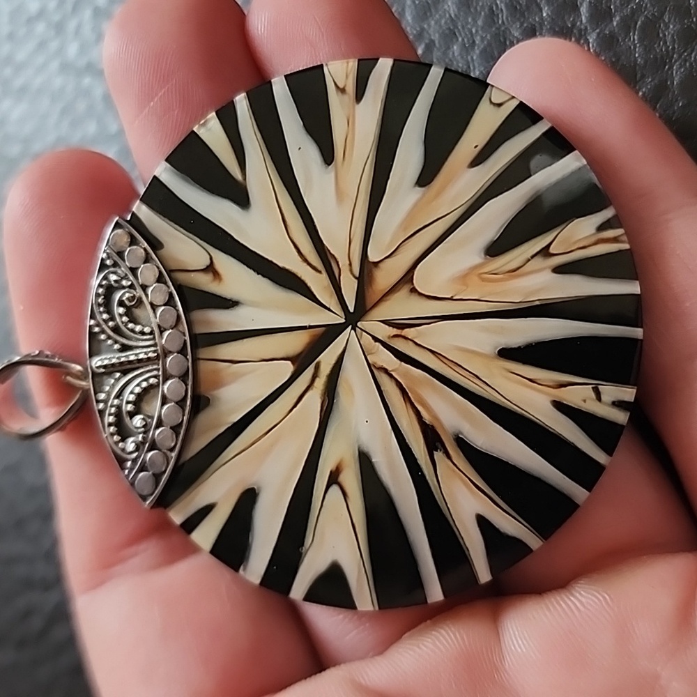 Vtg Sterling Silver Merav Pendant